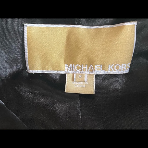 MICHAEL KORS BLACK RABBIT FUR VEST - Picture 4 of 5
